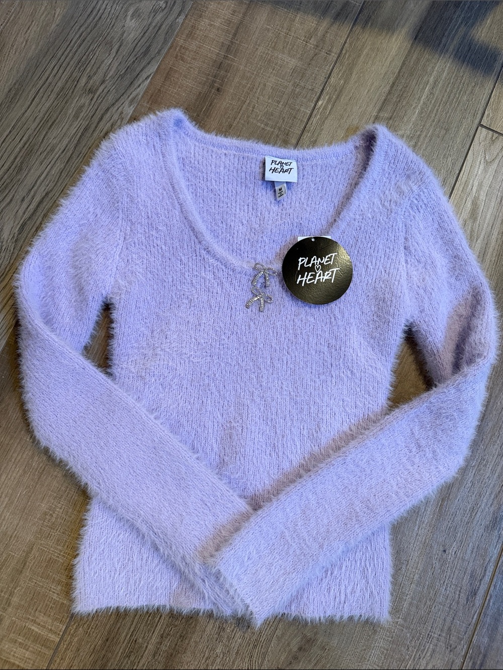 NWT Planet Heart M Lilac Fuzzy V-Neck Women's Sweater